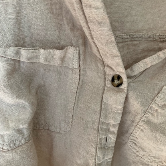 Zara Tops Zara Tortoise Cropped Button Up Poshmark